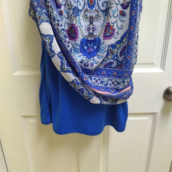 Ladies Sleeveless Dress - Picture 4 of 9